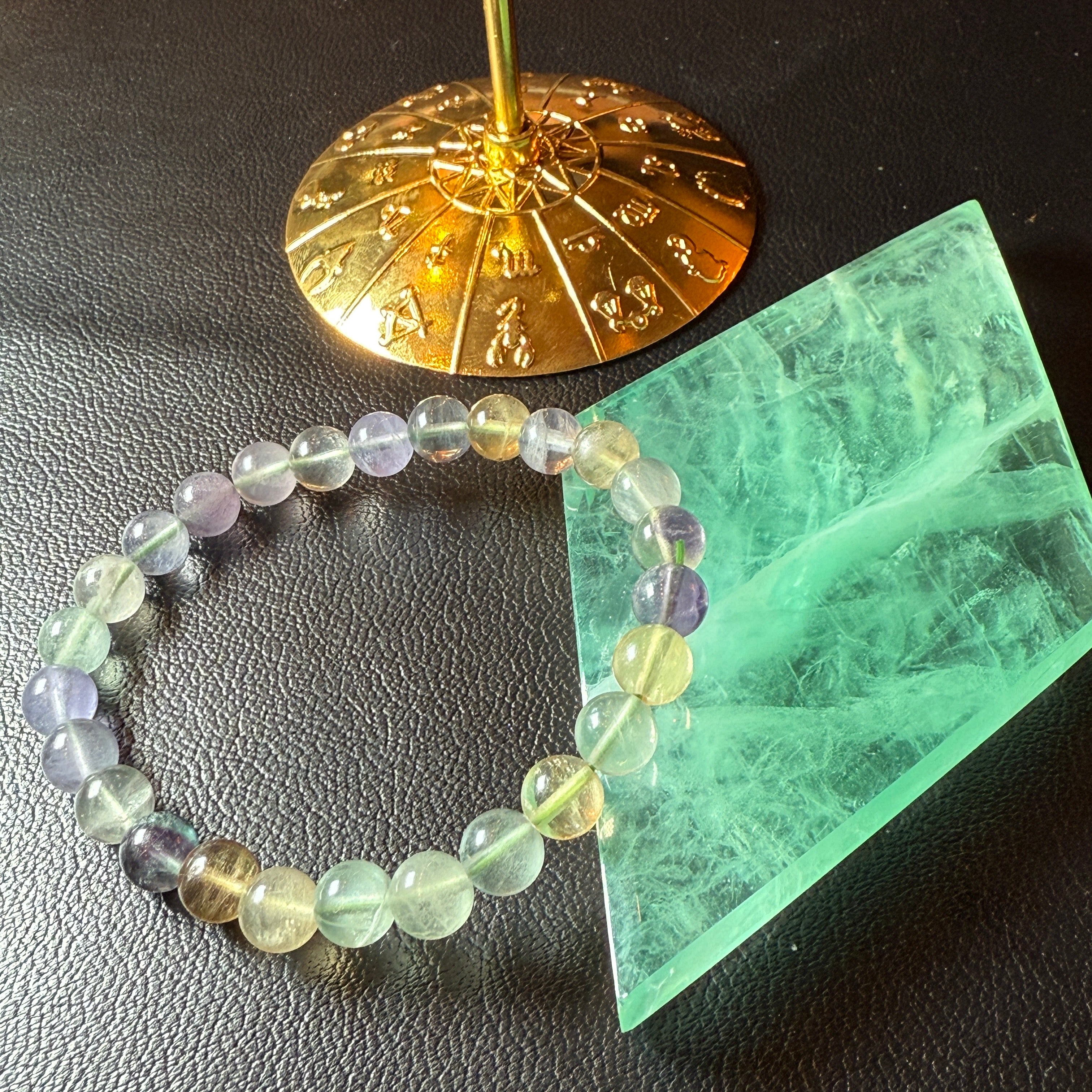 グリーン フローライト 台座付き