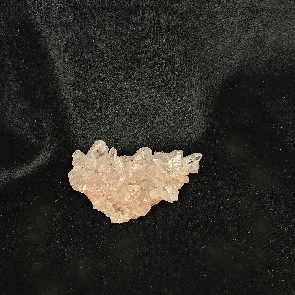 ヒマラヤ水晶クラスター ほんのりピンク ¥5000-A   サイズ：59×85×22mm