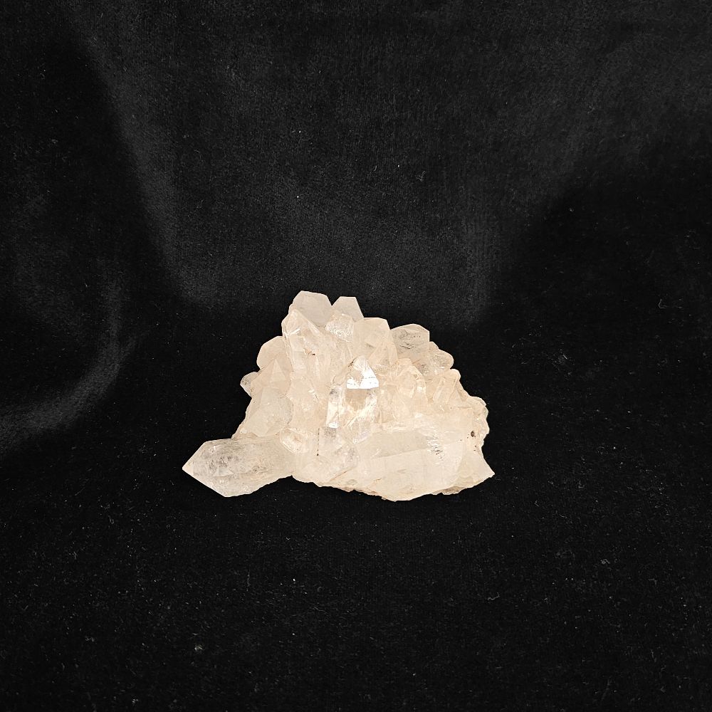 ヒマラヤ水晶クラスター ほんのりピンク ¥5000-C   サイズ：66×80×33mm