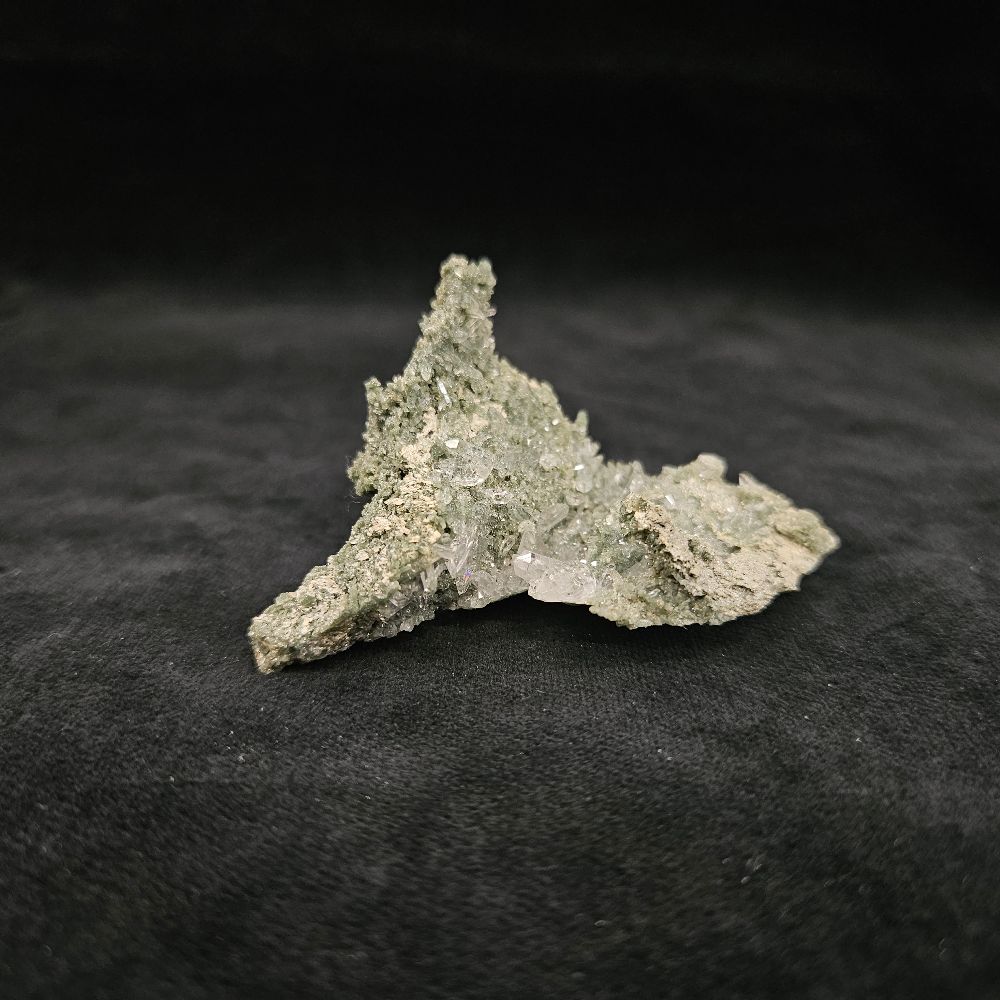 マニハールクラスター 原石