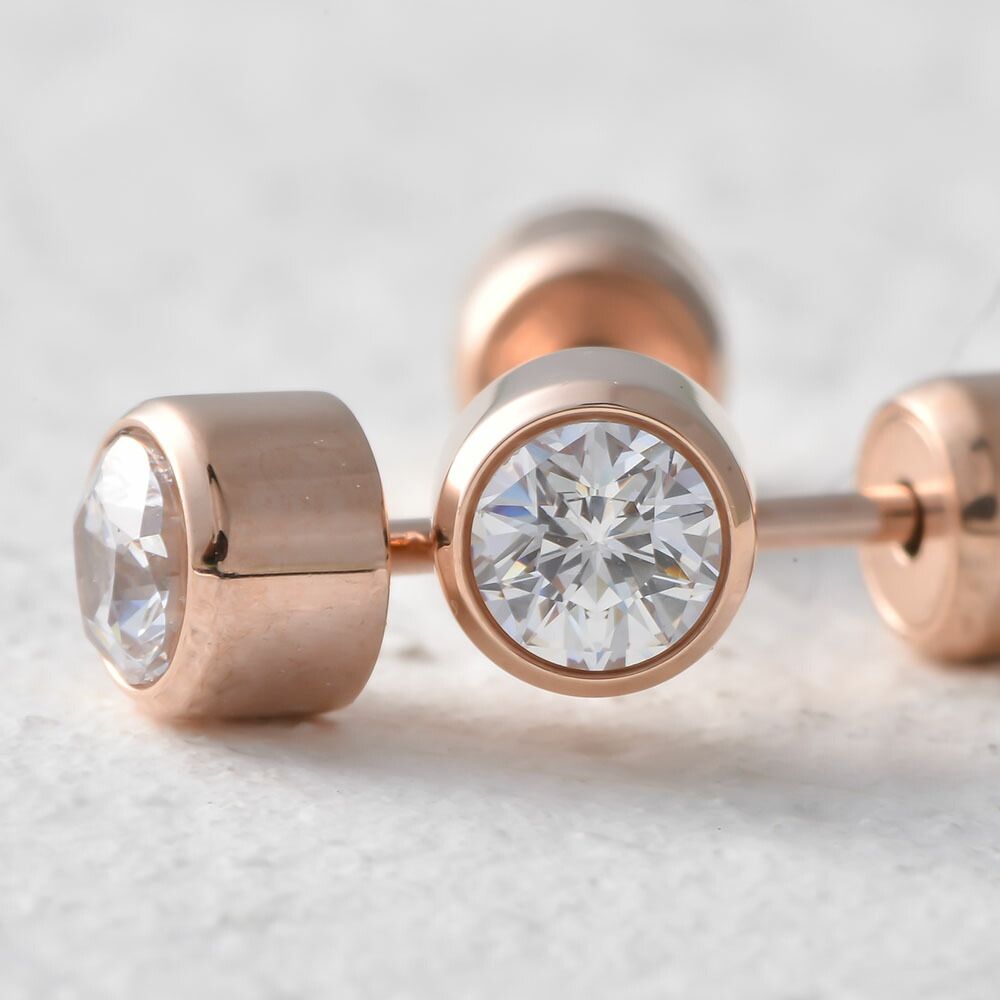 ジルコン(ホワイト) ピアス
