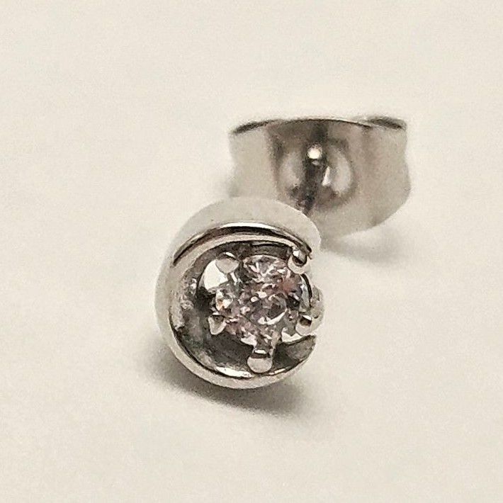 ジルコン(ホワイト) ピアス